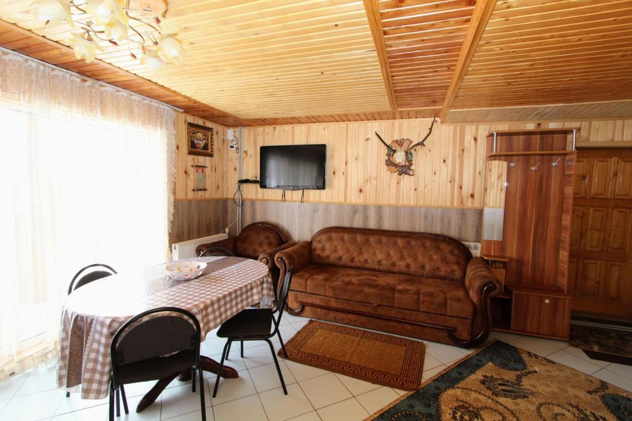 Котедж "Карпатський Краєвид" Yaremtche Extérieur photo